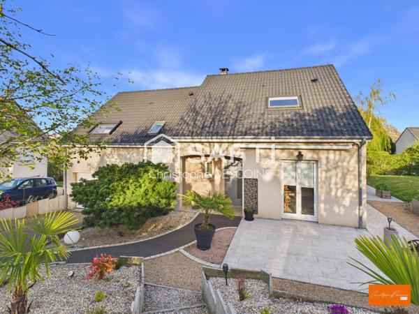 Superbe maison familiale rénovée  136 m²  Terrain 606 m²  Mayenne  SANS TRAVAUX
