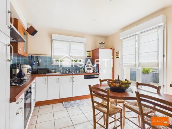 Superbe maison familiale rénovée  136 m²  Terrain 606 m²  Mayenne  SANS TRAVAUX