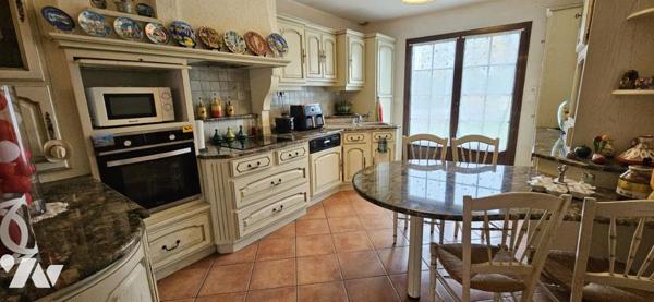 Nouveauté maison plain-pied 110 m² - 3 chambres - 700m² jardin 