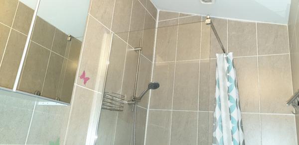 EXCLUSIVITÉ VEDENE - GRAND AVIGNON - APPARTEMENT/MAISON DE PLAIN PIED DE TYPE 2 Loyer 418€ pour PERSONNE SEULE OU ETUDIANT AVEC TERRASSE ET 1 PL DE PARKING