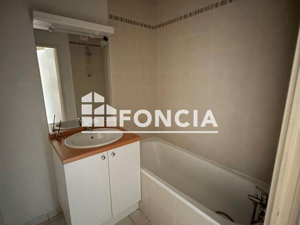 Location Appartement 2 pièces 43.91 m² - 119 AVENUE PIERRE MENDES FRANCE Avrille 49240