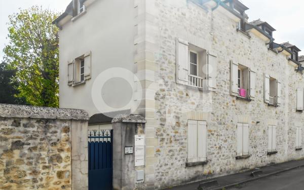 Appartement à louer    1 pièce • 26 m2 Senlis