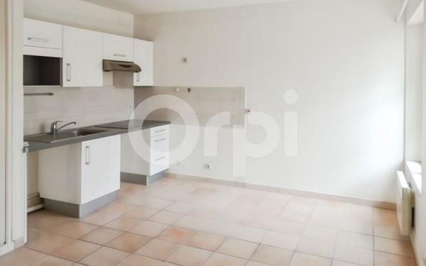 Appartement à louer    1 pièce • 26 m2 Senlis