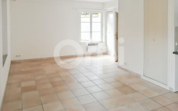 Appartement à louer    1 pièce • 26 m2 Senlis