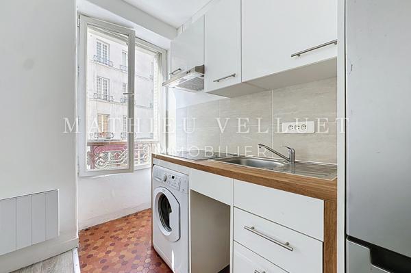 Quartier Jules-Joffrin, Rue Marcadet : Studio 19.40m2 carrez situé au 1er étage, exposé Sud