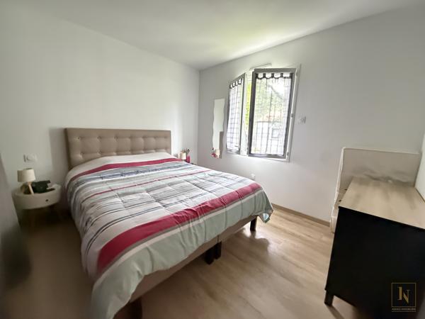 Maison
                                                                                                                                                                                                                                                                                                                        5 pièce(s)                                                                                                                                                                                                          3 chambre(s)                                                                                                                                                                                                          95.55  m²
