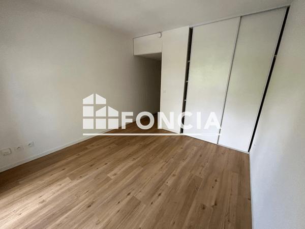 Location Studio 18.24 m² - 26 RUE ROUSTAING Talence 33400
