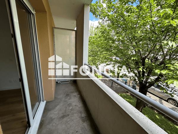 Location Studio 18.24 m² - 26 RUE ROUSTAING Talence 33400