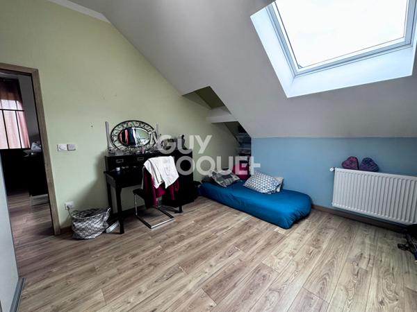 Maison spacieuse à vendre à Serémange-Erzange - 6 chambres, piscine et garage