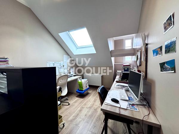 Maison spacieuse à vendre à Serémange-Erzange - 6 chambres, piscine et garage