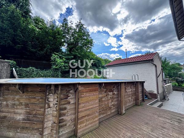 Maison spacieuse à vendre à Serémange-Erzange - 6 chambres, piscine et garage