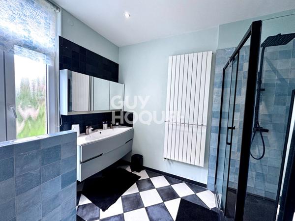 Maison spacieuse à vendre à Serémange-Erzange - 6 chambres, piscine et garage