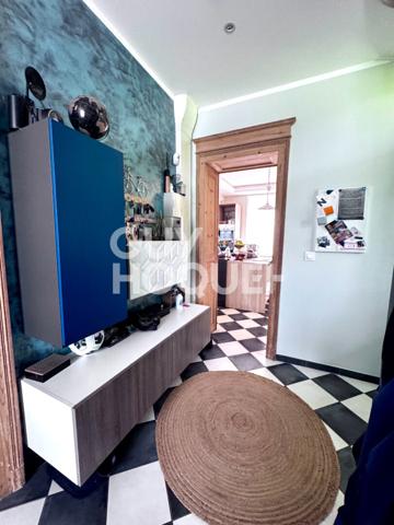 Maison spacieuse à vendre à Serémange-Erzange - 6 chambres, piscine et garage