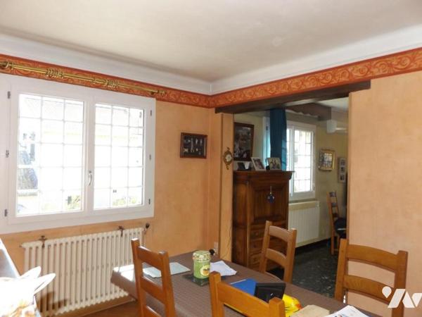 Grande villa sur 1400 m² de jardin avec piscine