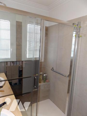 Grande villa sur 1400 m² de jardin avec piscine