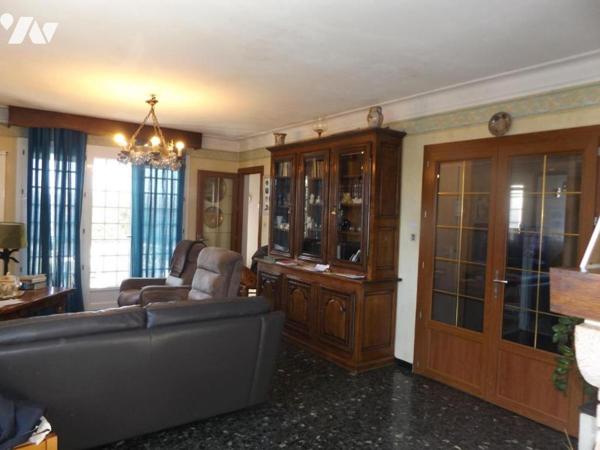 Grande villa sur 1400 m² de jardin avec piscine