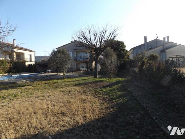 Grande villa sur 1400 m² de jardin avec piscine