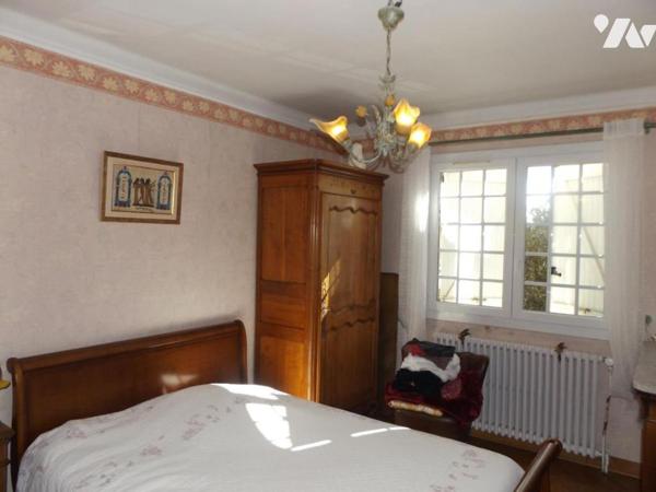 Grande villa sur 1400 m² de jardin avec piscine