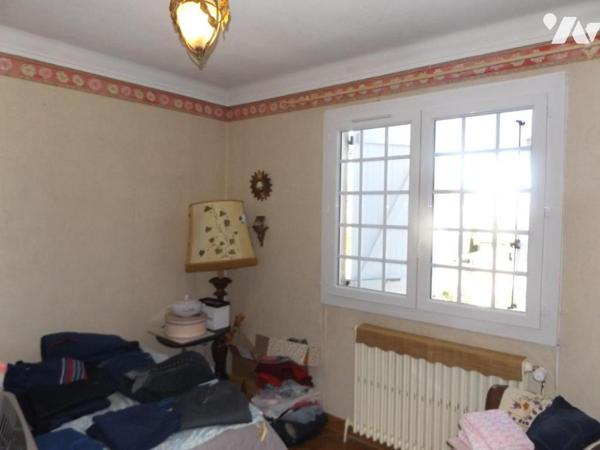 Grande villa sur 1400 m² de jardin avec piscine