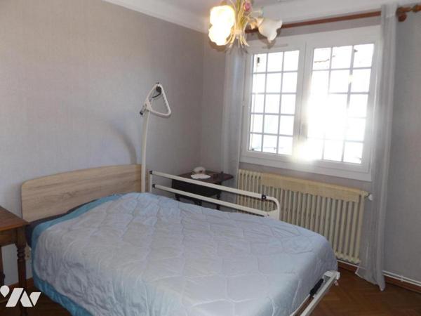 Grande villa sur 1400 m² de jardin avec piscine