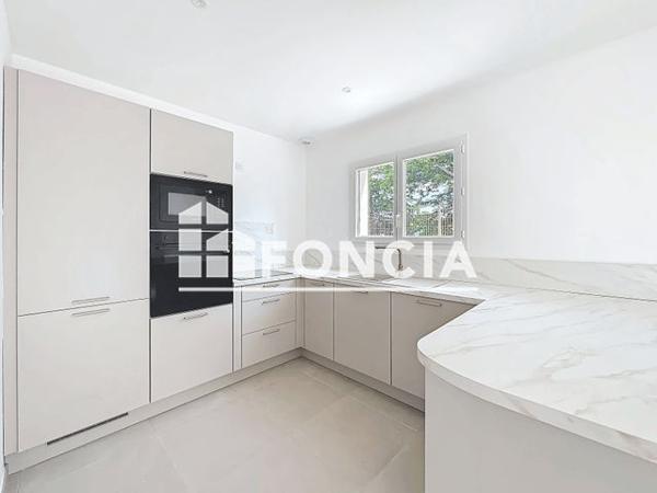 À vendre Maison 4 pièces 100 m² - Nîmes 30900