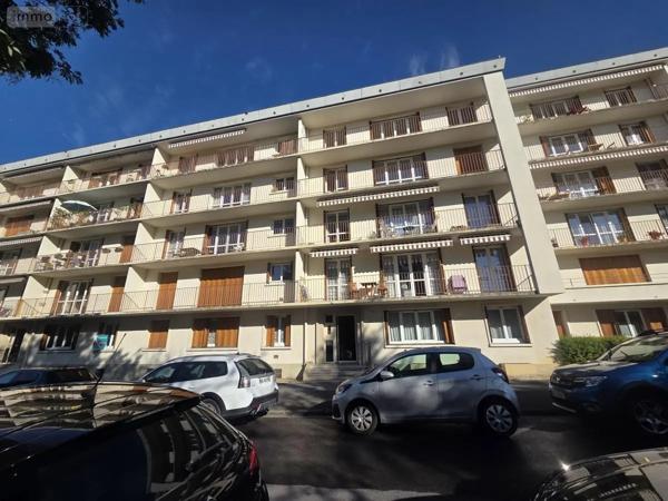 Location - Appartement Reims 51100 4 pièces 86 m 2