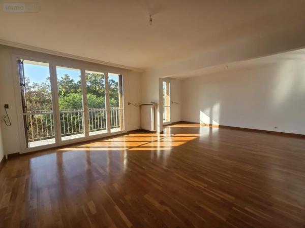 Location - Appartement Reims 51100 4 pièces 86 m 2