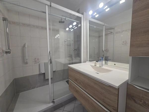 Location - Appartement Reims 51100 4 pièces 86 m 2