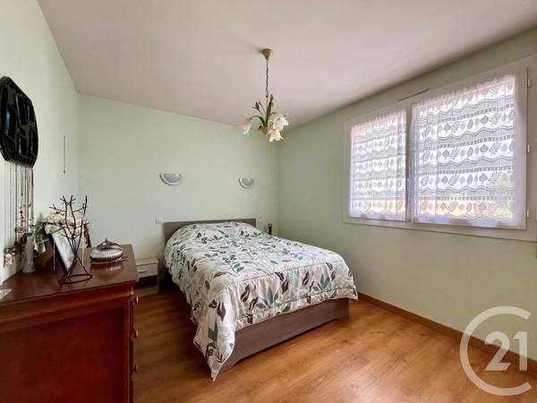 Maison à vendre  6 pièces - 147,35 m 2   ST HILAIRE DE RIEZ  - 85