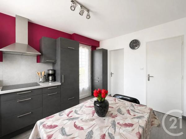 Maison à vendre  6 pièces - 147,35 m 2   ST HILAIRE DE RIEZ  - 85