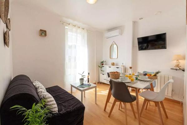 Maison à HYERES, 83400 - 8 pièces 120m²