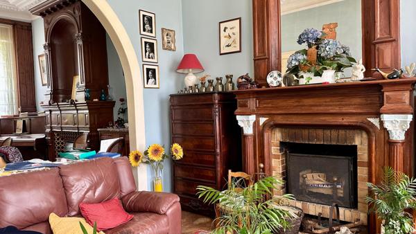 CROIX CENTRE – Maison individuelle 189 m² – 5 chambres – Jardin – Garage