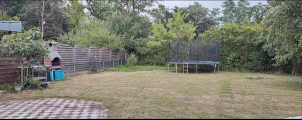 Maison avec magnifique terrain rare