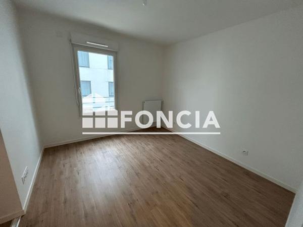 Location Appartement 3 pièces 71.7 m² - ECHO - BAT H204 - 19 ALLEE ALBERT JACQUARD Lagord 17140