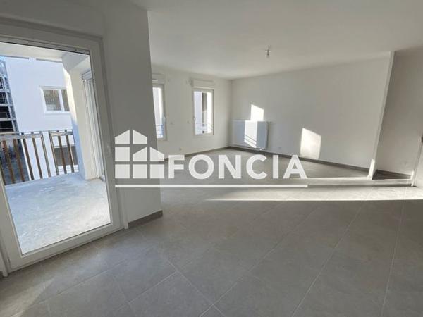 Location Appartement 3 pièces 71.7 m² - ECHO - BAT H204 - 19 ALLEE ALBERT JACQUARD Lagord 17140