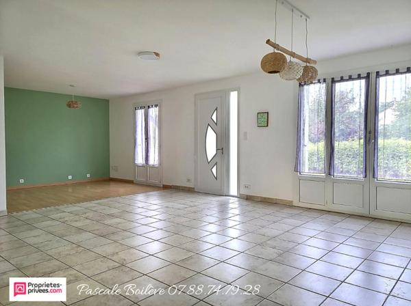 Joli pavillon 3 chambres avec vie de plain-pied  proche commodités - VERNANTES (49390)