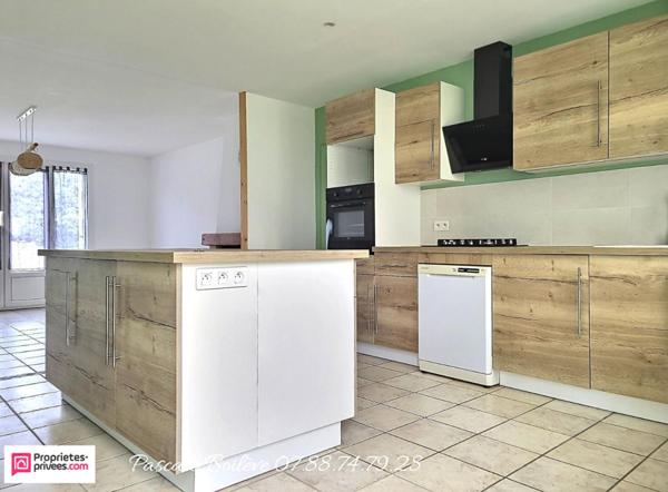 Joli pavillon 3 chambres avec vie de plain-pied  proche commodités - VERNANTES (49390)