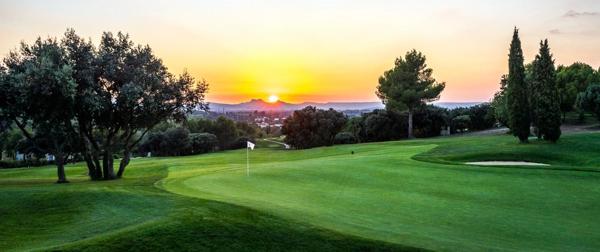 Villa d’exception au cœur du Golf International de Pont Royal - Vente à Terme Libre