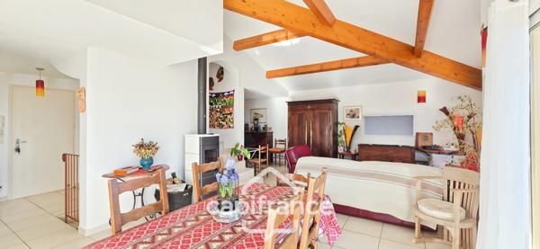 Maison à vendre 5 pièces LA FARLEDE (83)+garage double.