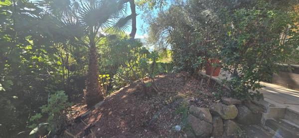 Maison à vendre 5 pièces LA FARLEDE (83)+garage double.