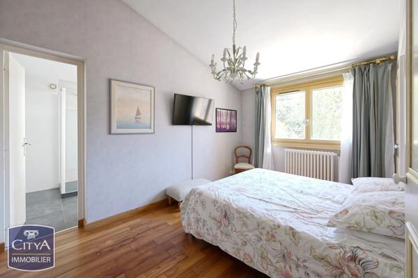 Maison à vendre 7 pièces 202.8m² Saint-Marcellin (38160)