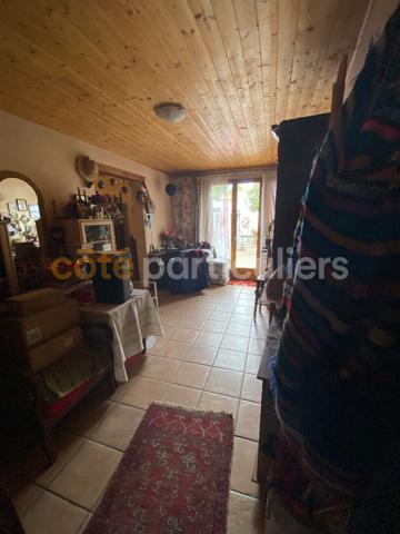 Vente
                Maison101,11 m² - 5 Pièces -
                    LEZOUX (63190)