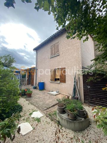 Vente
                Maison101,11 m² - 5 Pièces -
                    LEZOUX (63190)