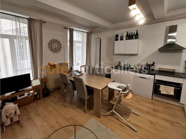 Location
                Appartement76,95 m² - 3 Pièces -
                    CLERMONT FERRAND (63000)