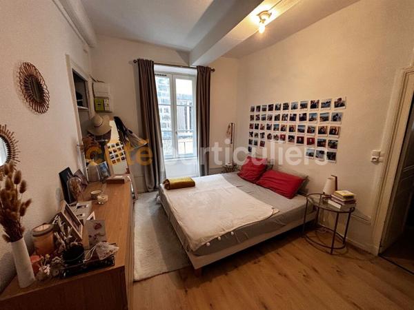 Location
                Appartement76,95 m² - 3 Pièces -
                    CLERMONT FERRAND (63000)