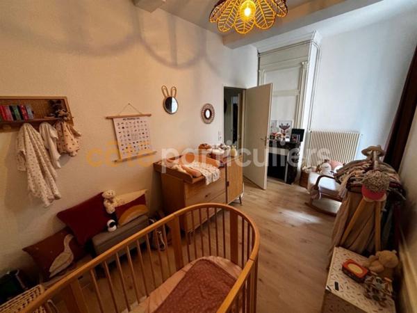 Location
                Appartement76,95 m² - 3 Pièces -
                    CLERMONT FERRAND (63000)