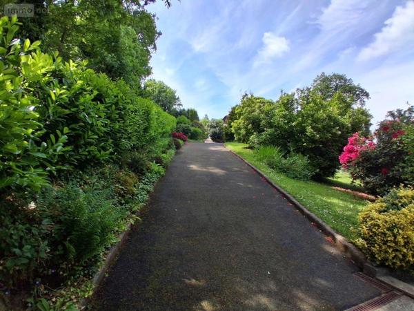 Maison à vendre à Bagnoles-de-l'Orne-Normandie dans l'Orne (61140), ref : 61049-1059