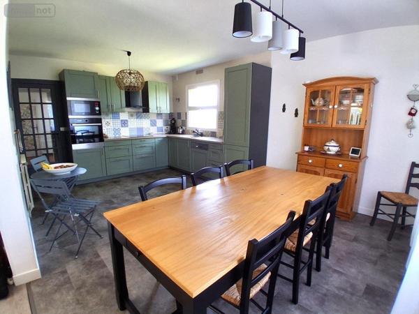 Maison à vendre à Bagnoles-de-l'Orne-Normandie dans l'Orne (61140), ref : 61049-1059