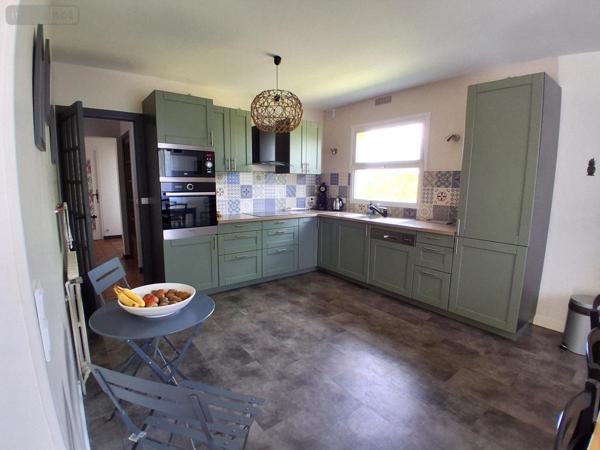 Maison à vendre à Bagnoles-de-l'Orne-Normandie dans l'Orne (61140), ref : 61049-1059