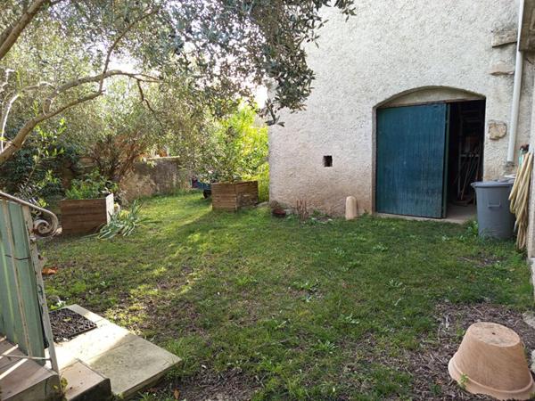 Maison de village 101m², 3 chambres avec jardin arboré Malataverne 159 000HAI